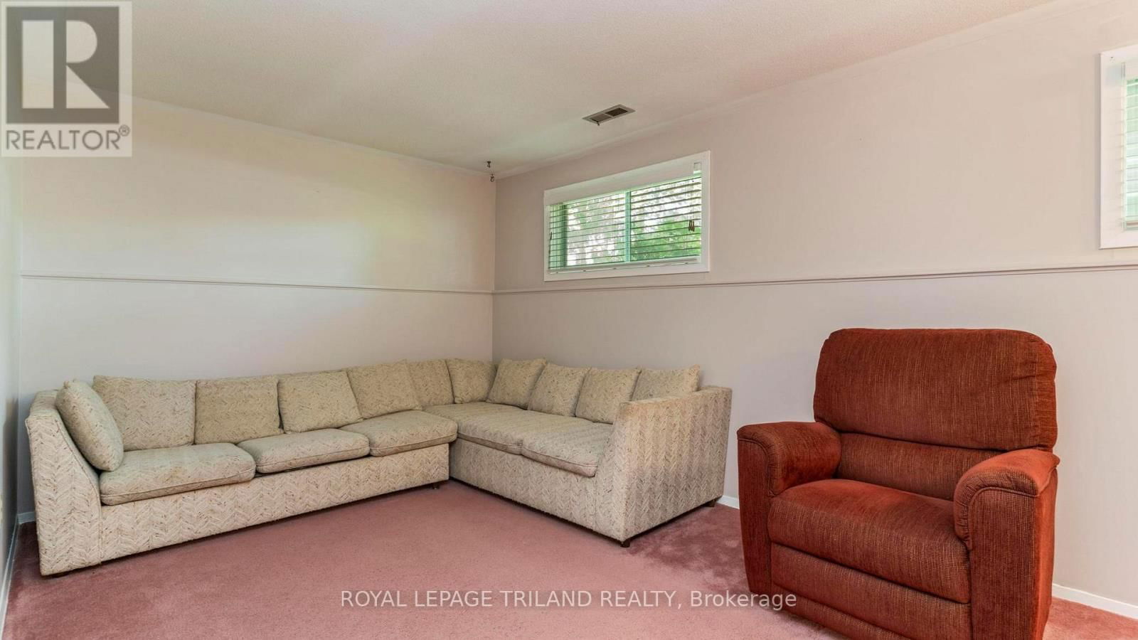 125 DELMONT PLACE Image 22