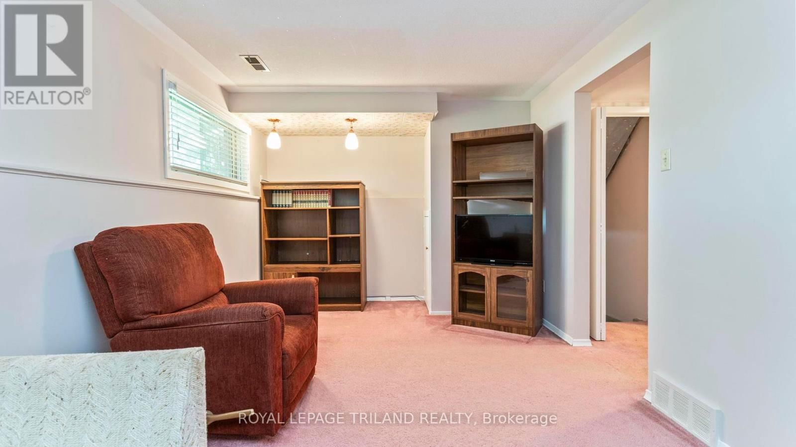 125 DELMONT PLACE Image 23