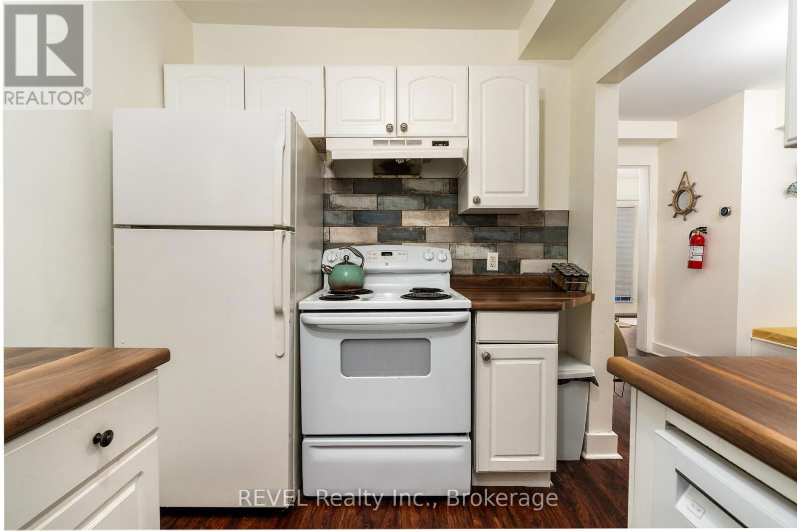 3819 TERRACE LANE Image 15