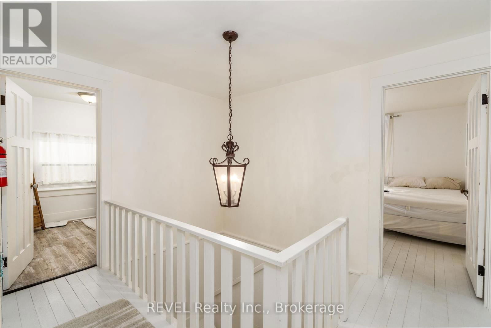 3819 TERRACE LANE Image 25