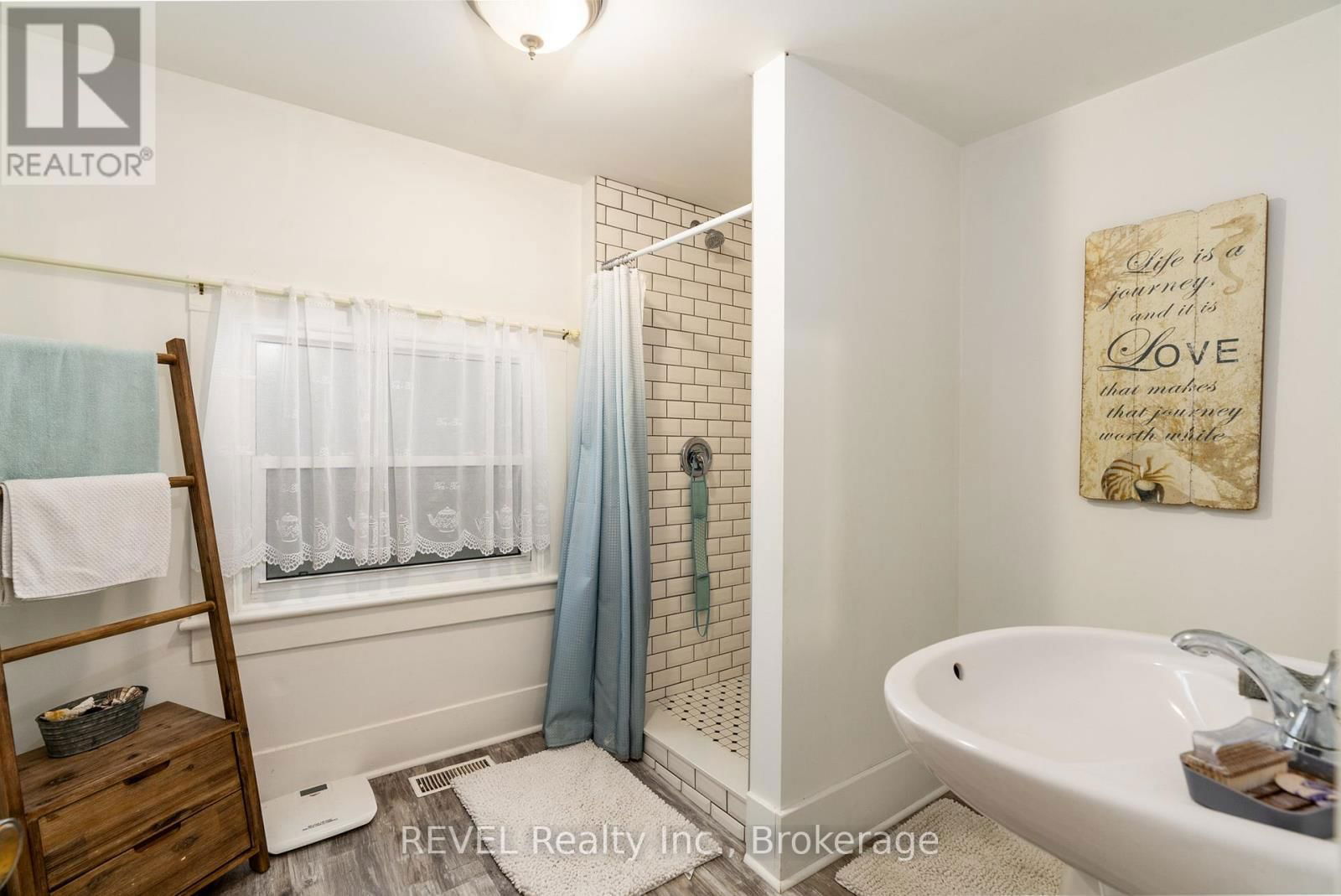 3819 TERRACE LANE Image 30