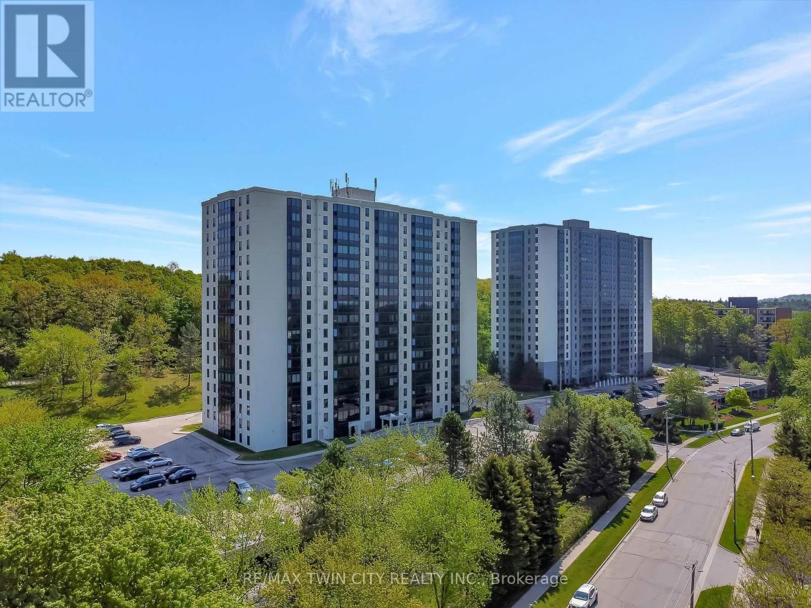 909 - 35 GREEN VALLEY DRIVE Image 27