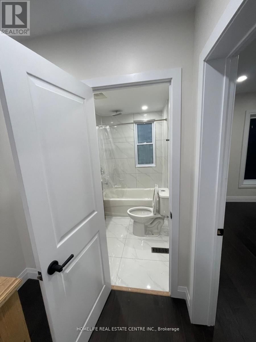 4 MINTO AVENUE Image 16