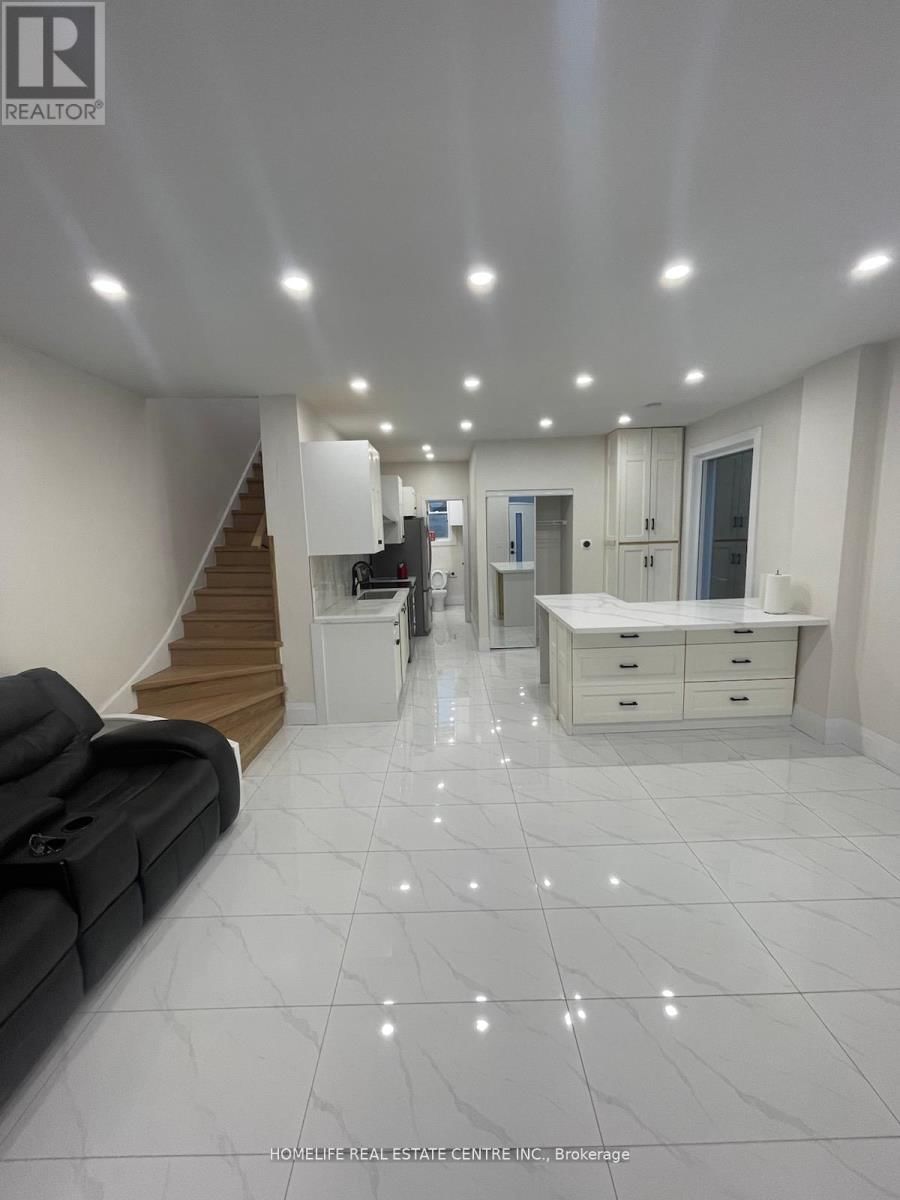 4 MINTO AVENUE Image 4