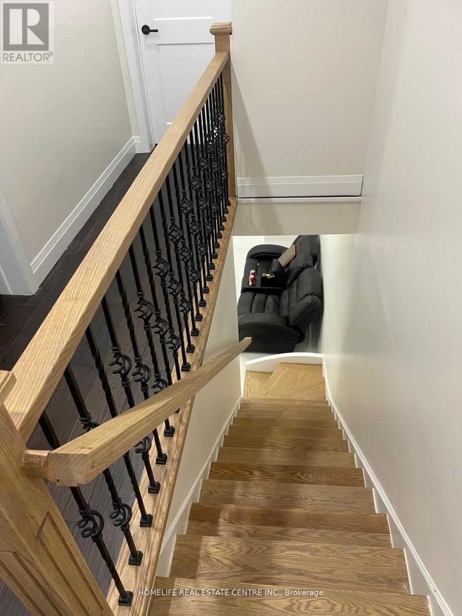 4 MINTO AVENUE Image 5