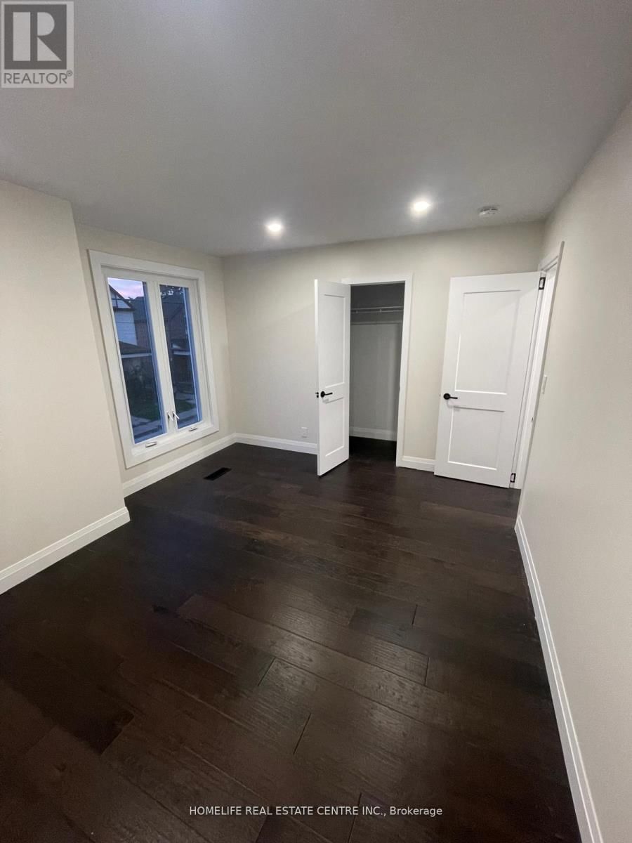 4 MINTO AVENUE Image 7
