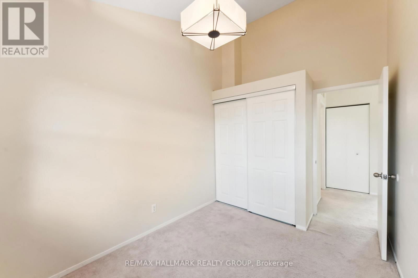 12 - 110 WALNUT COURT Image 22