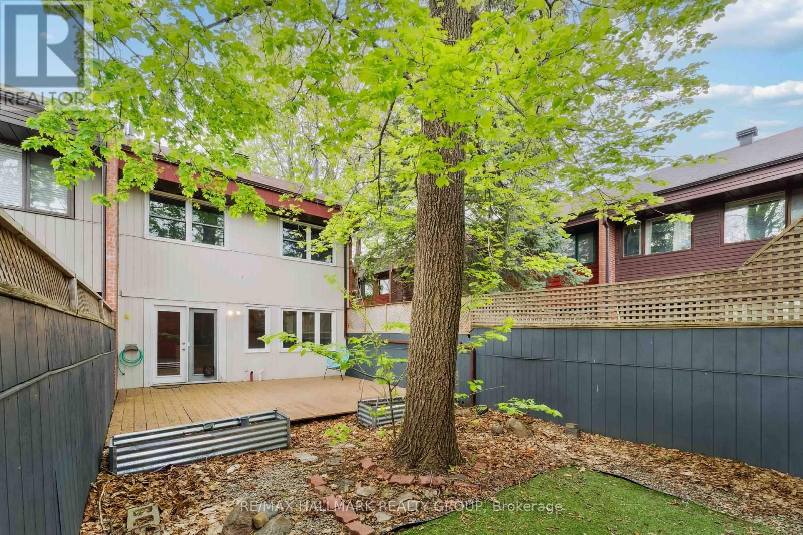 12 - 110 WALNUT COURT Image 30