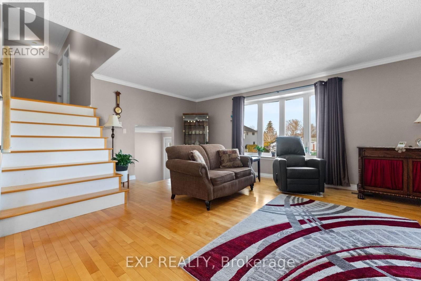 320 FRANCIS STREET Image 18