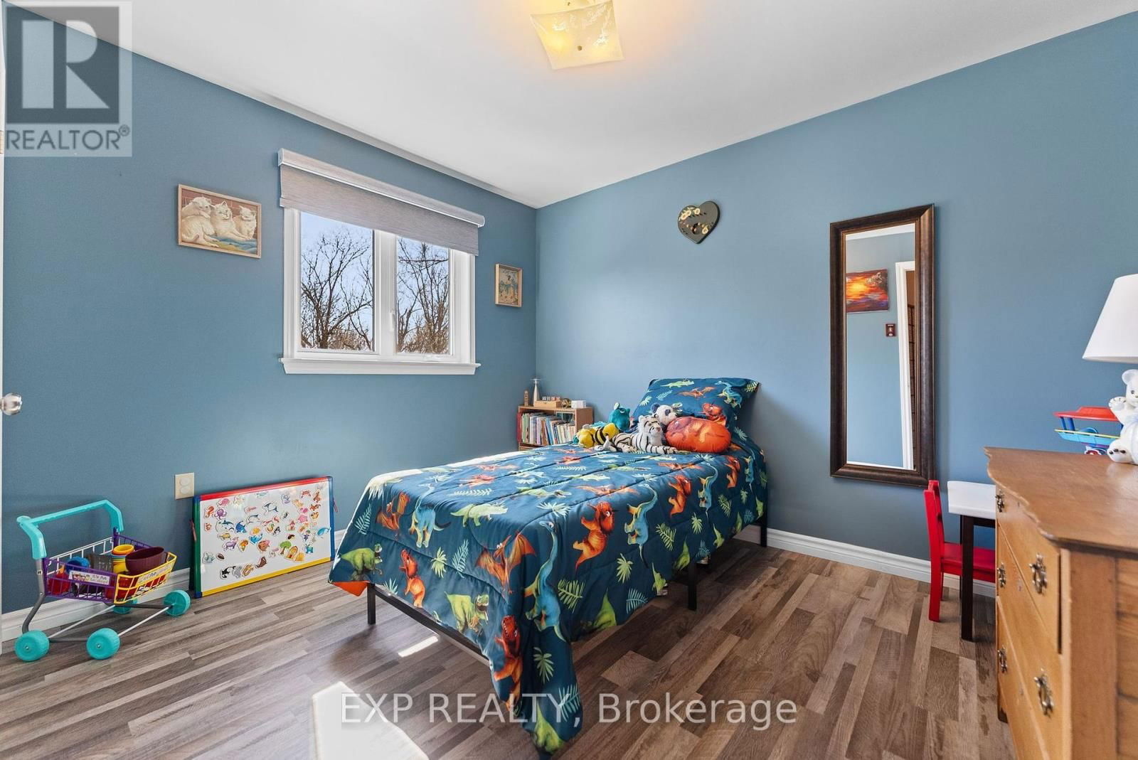 320 FRANCIS STREET Image 24