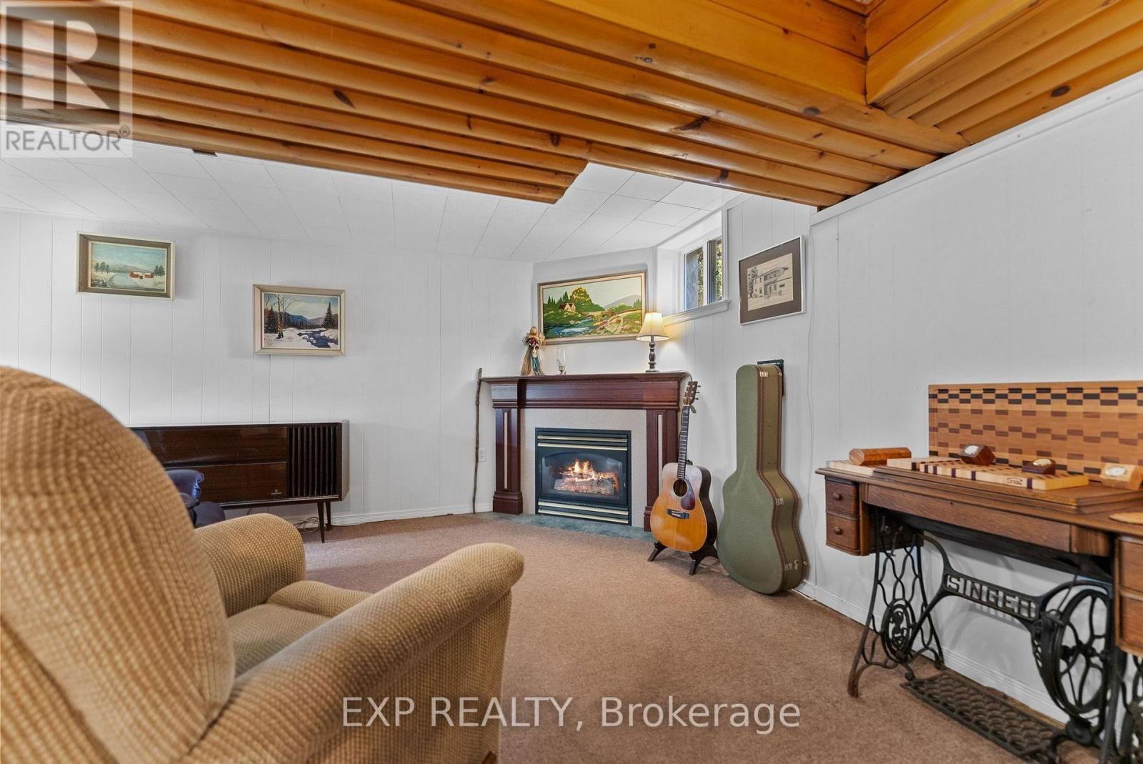 320 FRANCIS STREET Image 37
