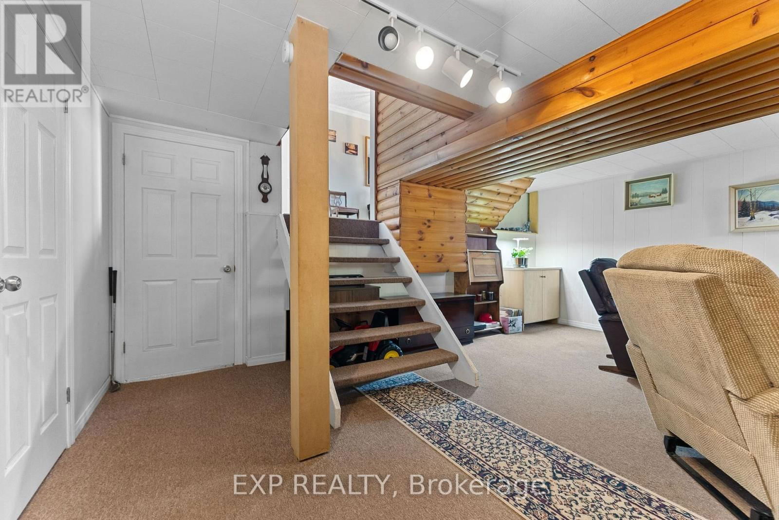 320 FRANCIS STREET Image 39
