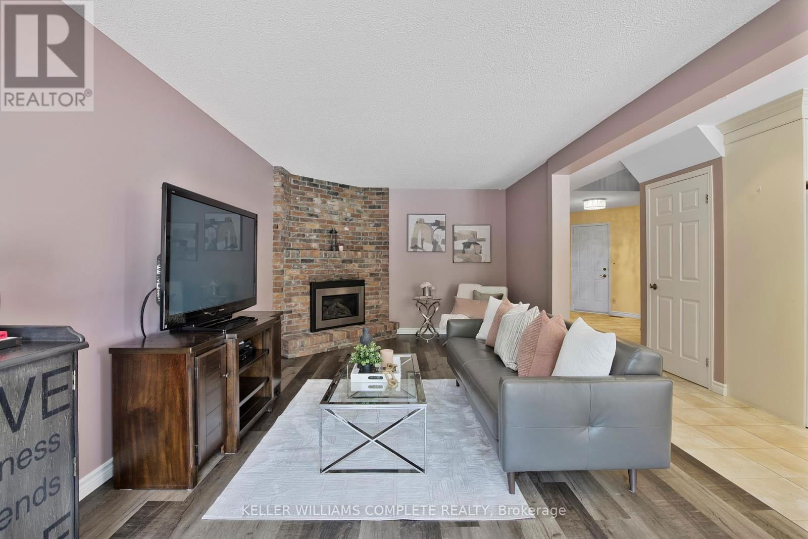 106 MAPLE DRIVE Image 16