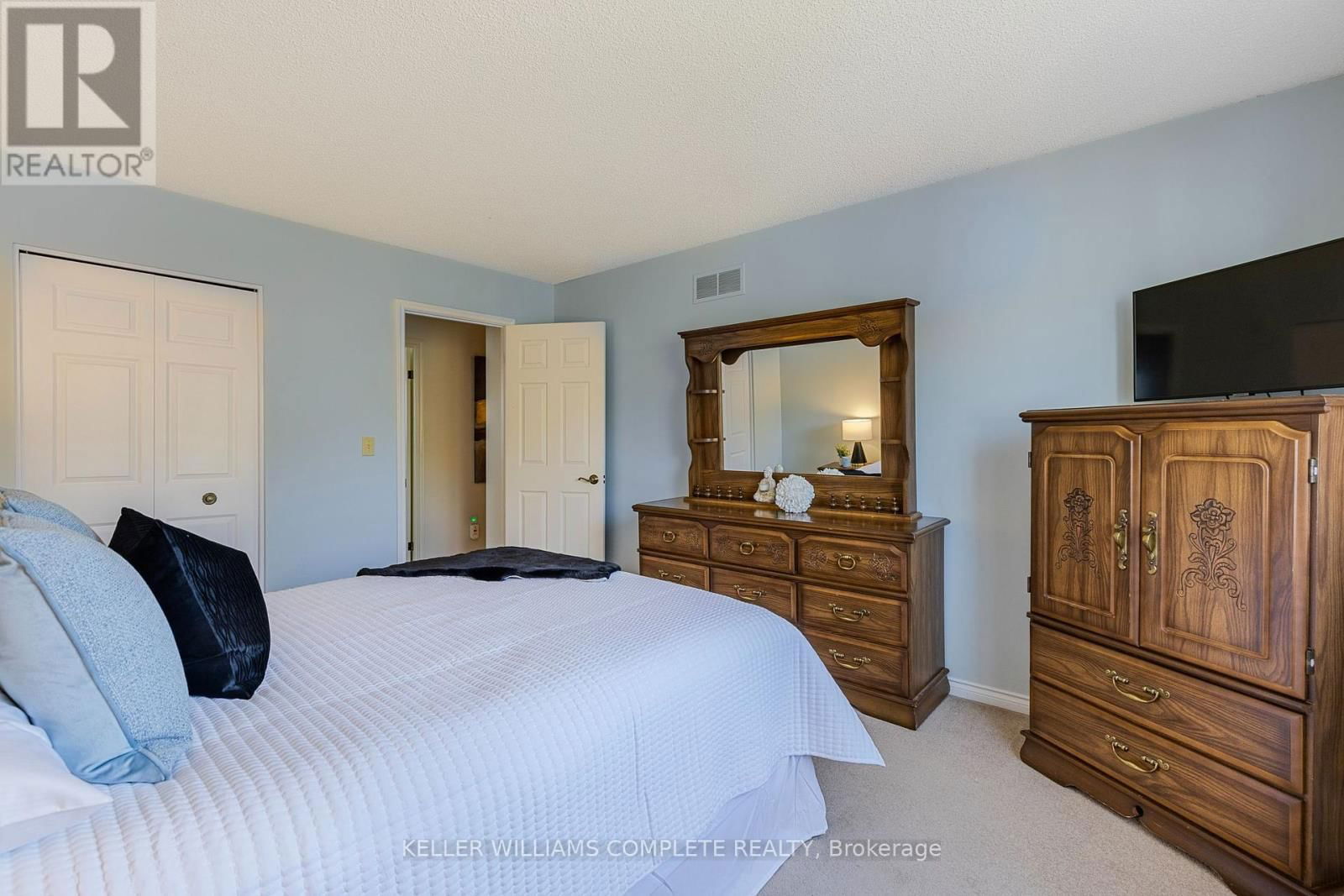 106 MAPLE DRIVE Image 29