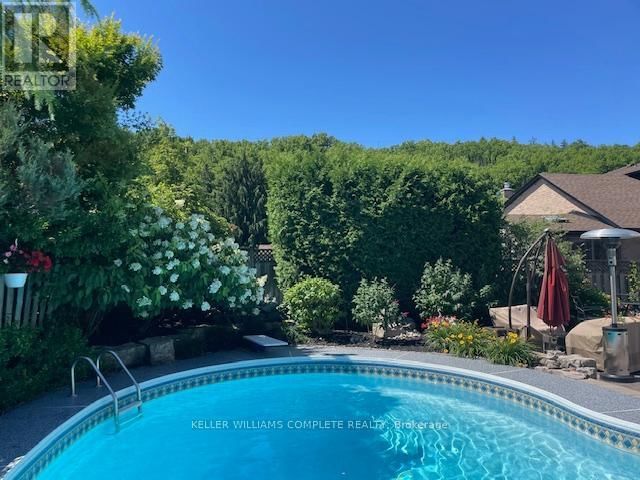 106 MAPLE DRIVE Image 44