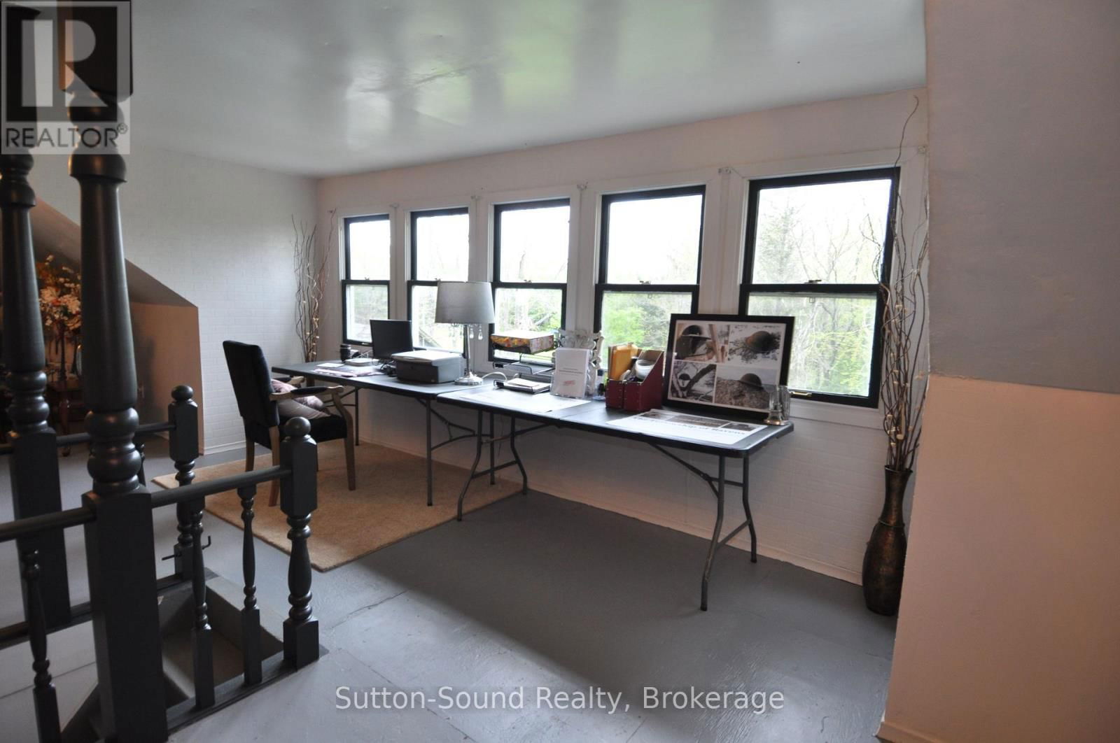 382105 17 CORNERS Image 20