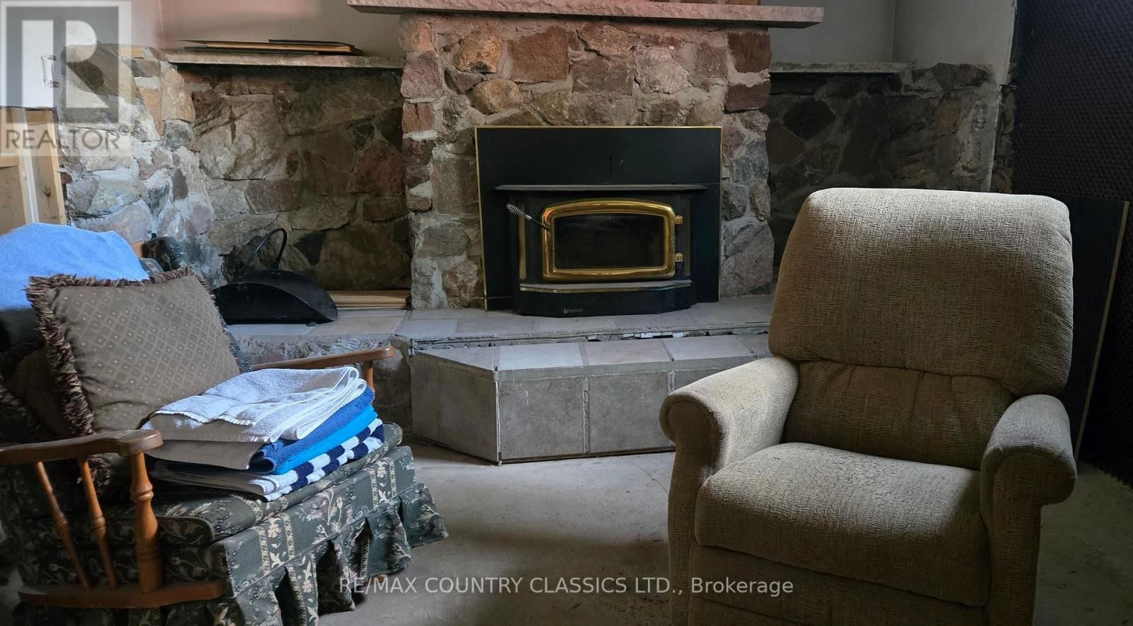 4 HEMLOCK STREET Image 12