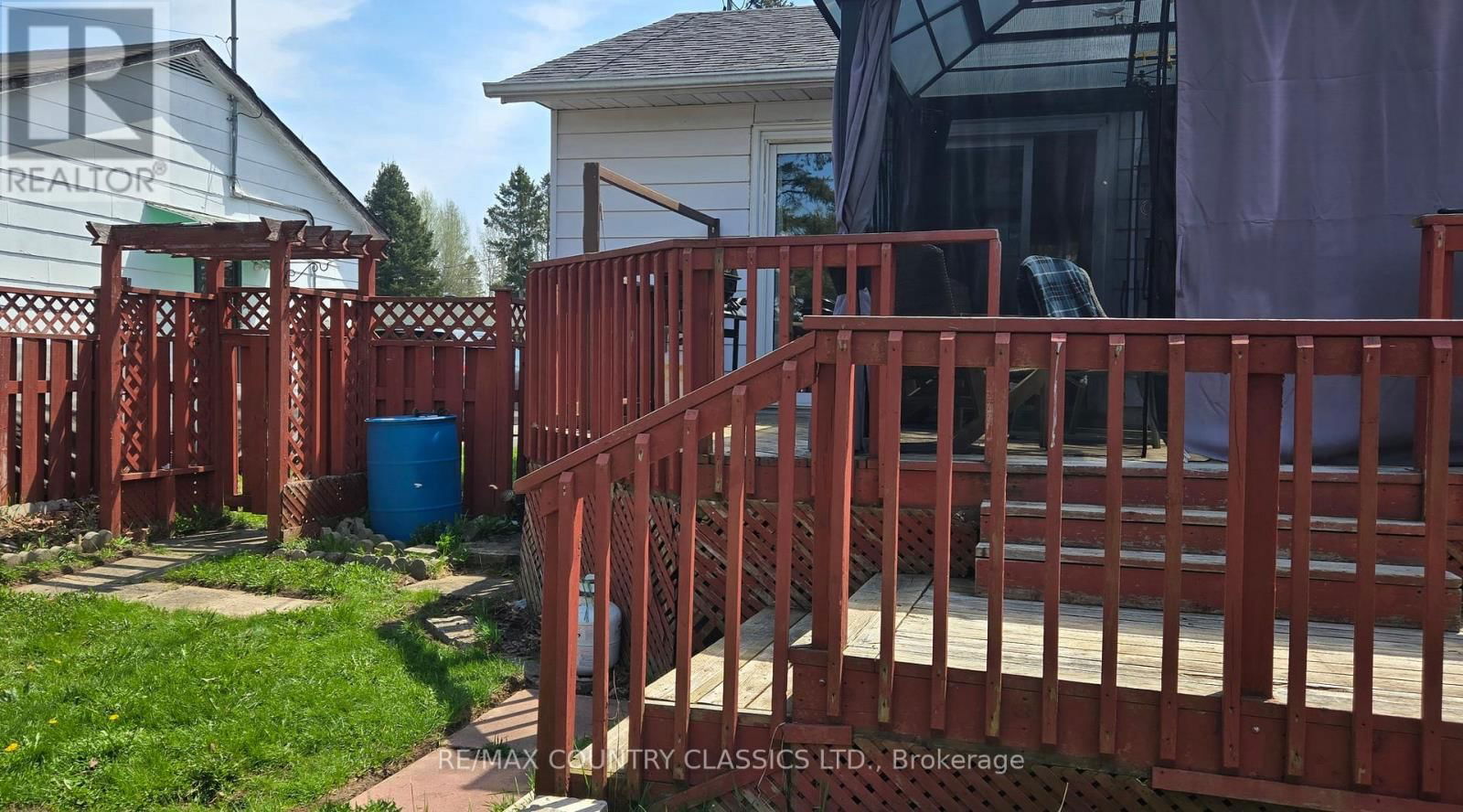 4 HEMLOCK STREET Image 15