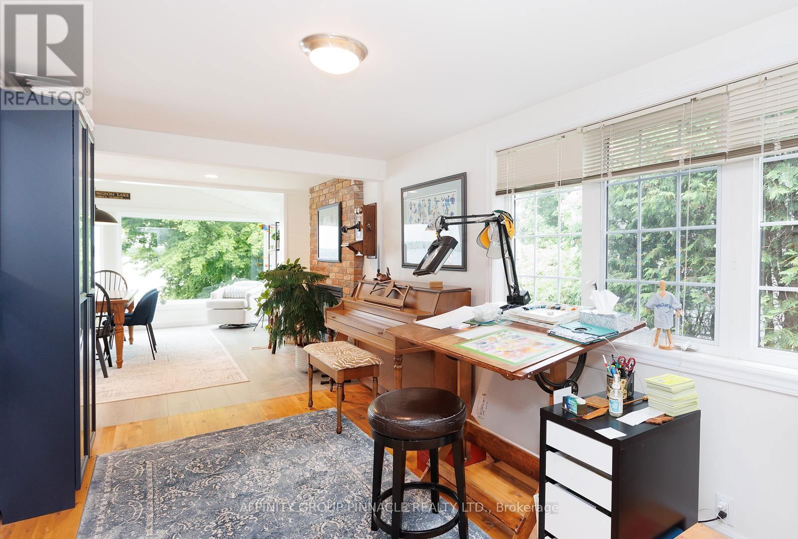 64 GLENVALE DRIVE Image 22