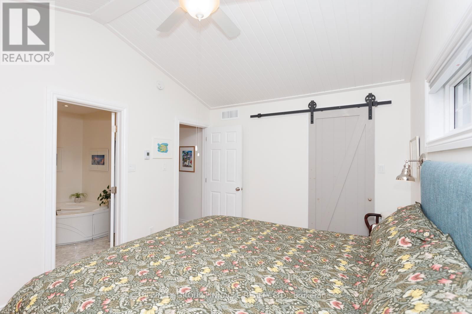 64 GLENVALE DRIVE Image 26