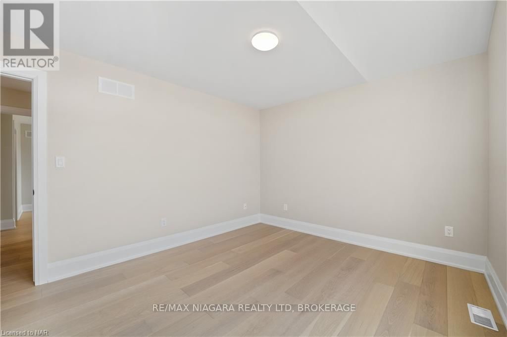 LOT 24 - 6140 CURLIN CRESCENT Image 29