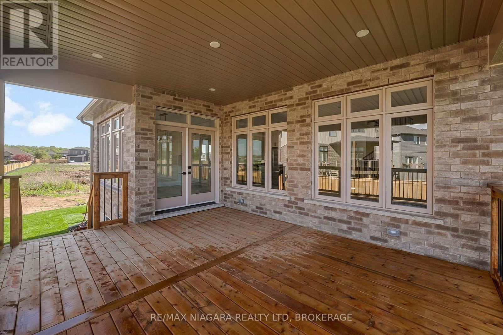 LOT 24 - 6140 CURLIN CRESCENT Image 42