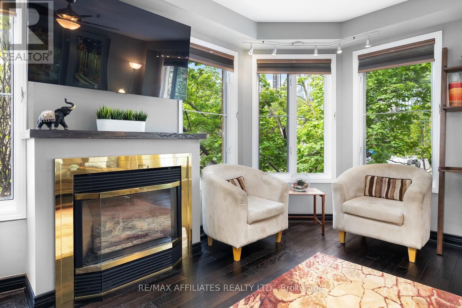 255 KENT STREET Image 17