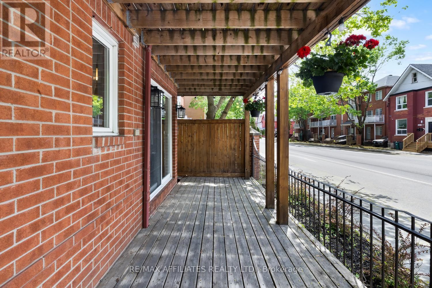 255 KENT STREET Image 44