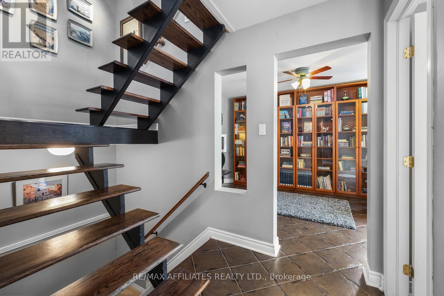 255 KENT STREET Image 8