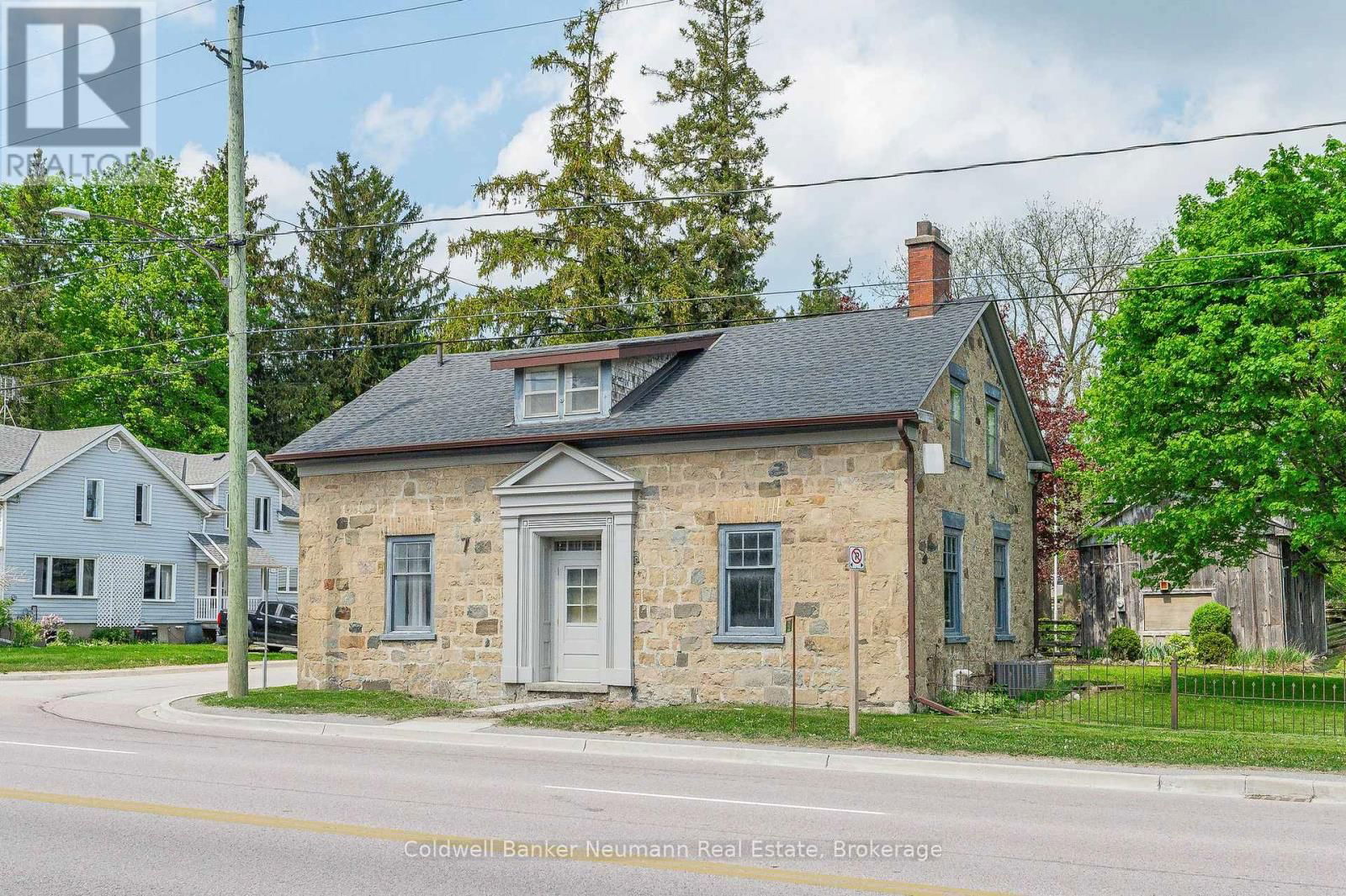 52 BROCK ROAD SOUTH Image 1