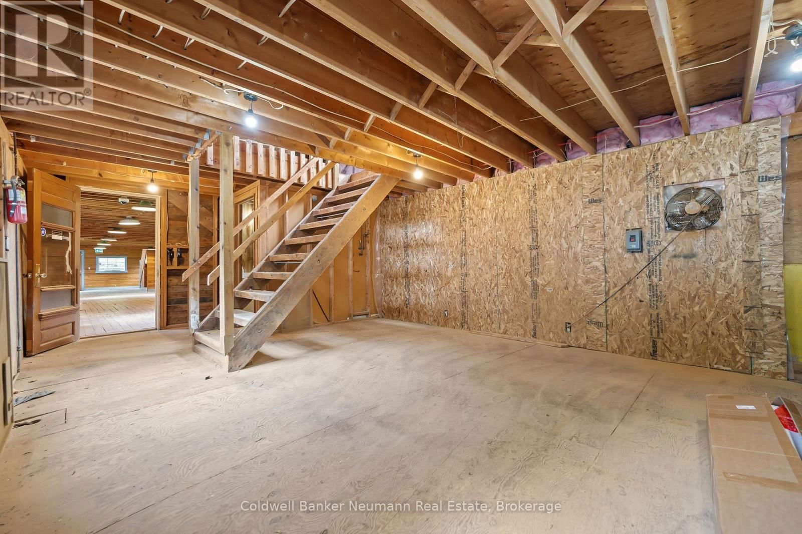 52 BROCK ROAD SOUTH Image 33