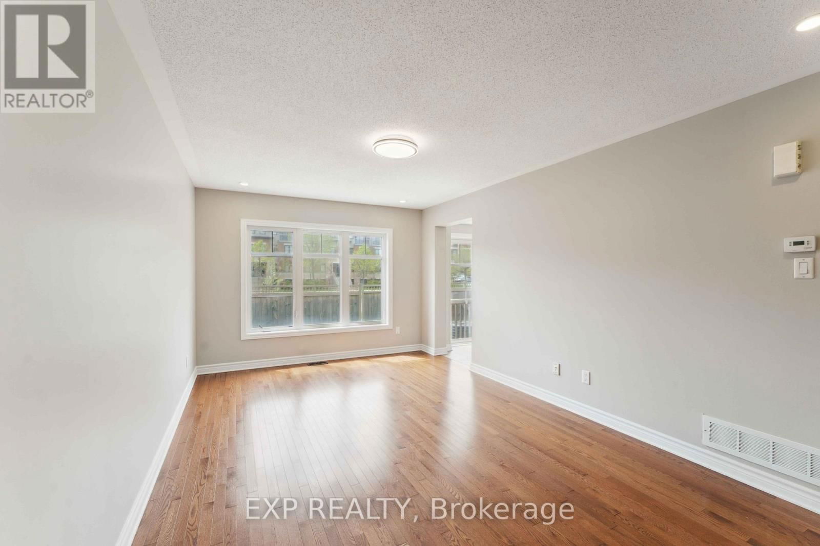 195 MANCINI WAY Image 13