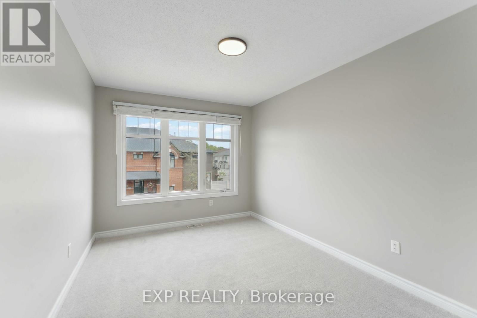 195 MANCINI WAY Image 31