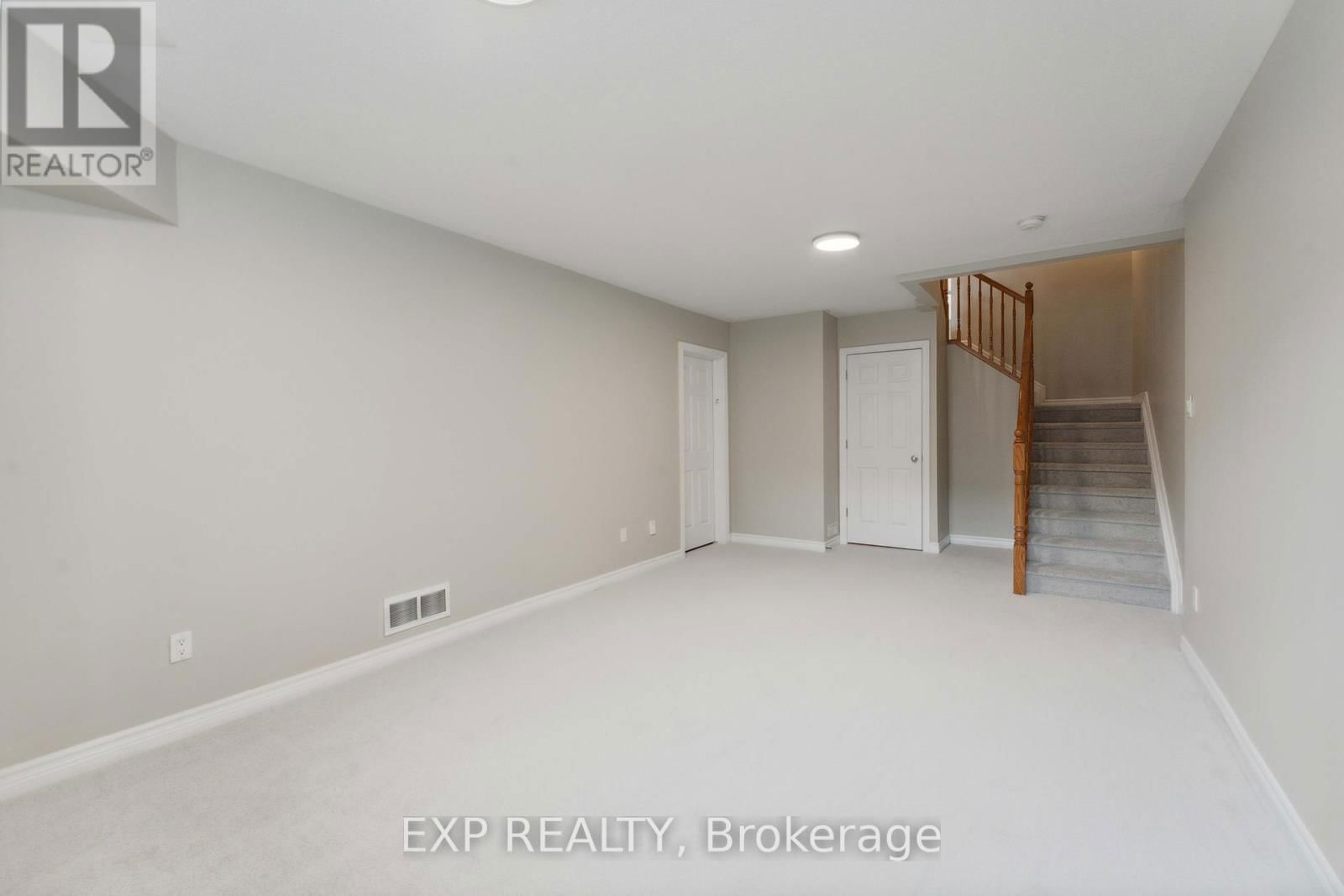 195 MANCINI WAY Image 33