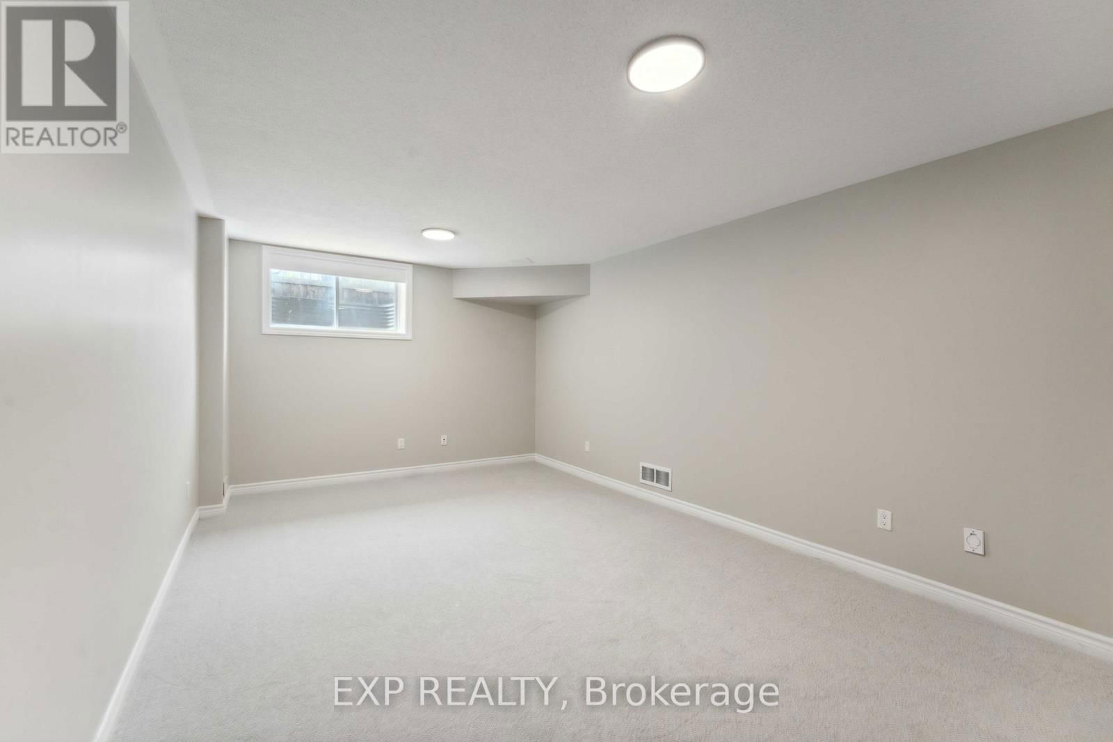195 MANCINI WAY Image 34