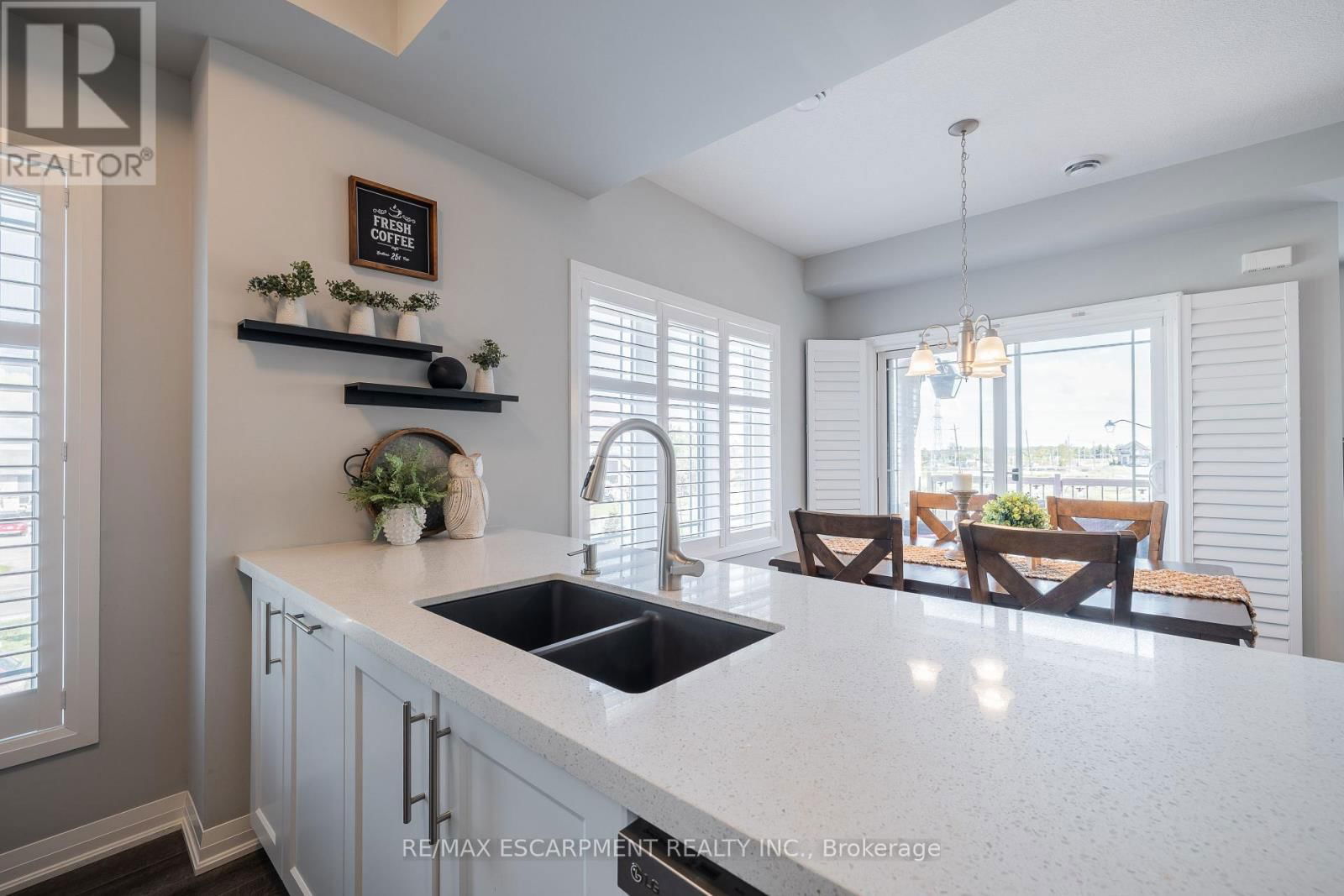 51 LAGUNA VILLAGE CRESCENT WEST Image 12