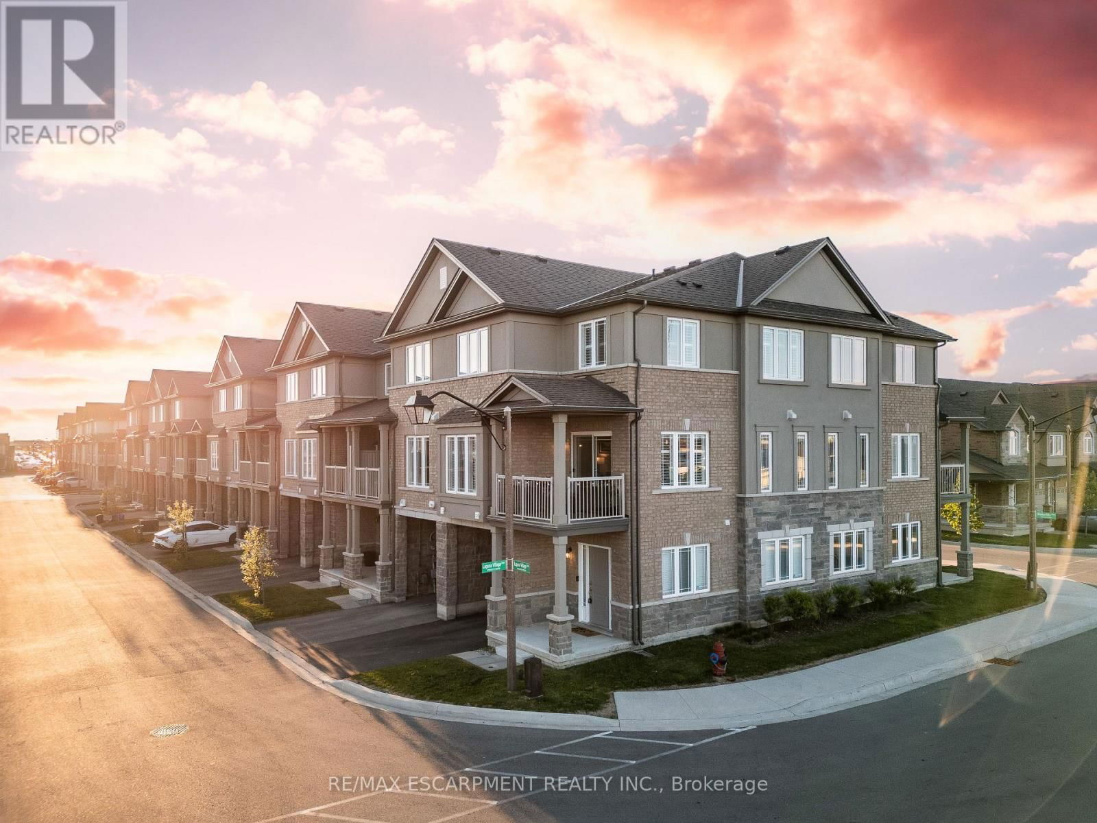 51 LAGUNA VILLAGE CRESCENT WEST Image 2