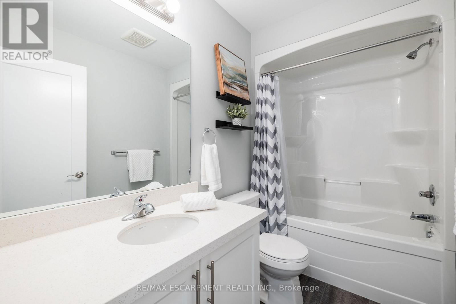 51 LAGUNA VILLAGE CRESCENT WEST Image 22