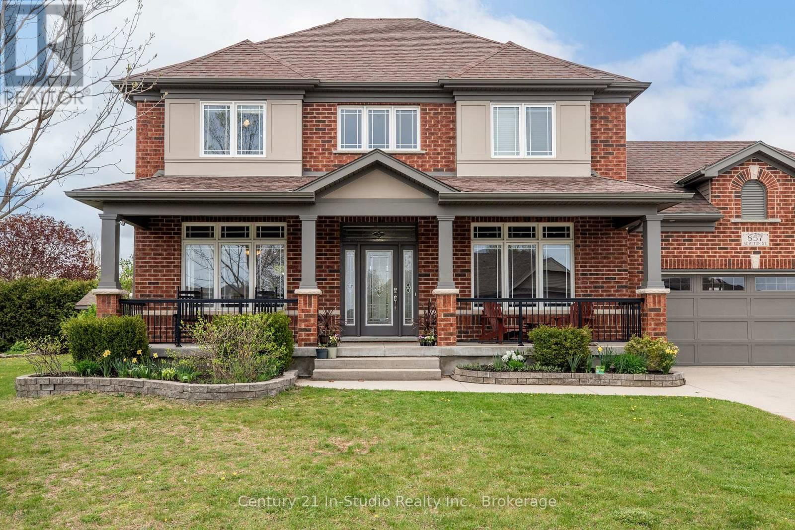 857 SUMPTON STREET Image 1