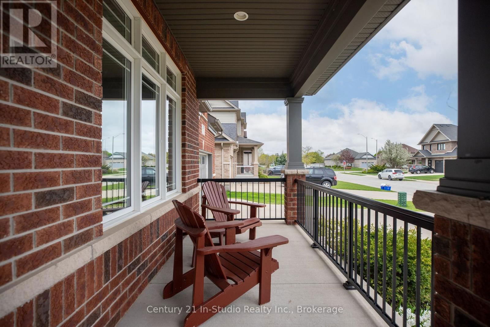 857 SUMPTON STREET Image 5