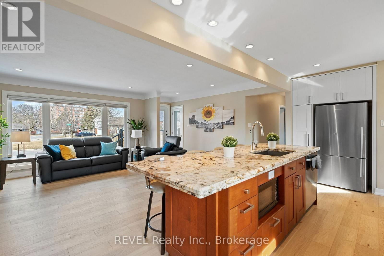 28 DALE AVENUE Image 11