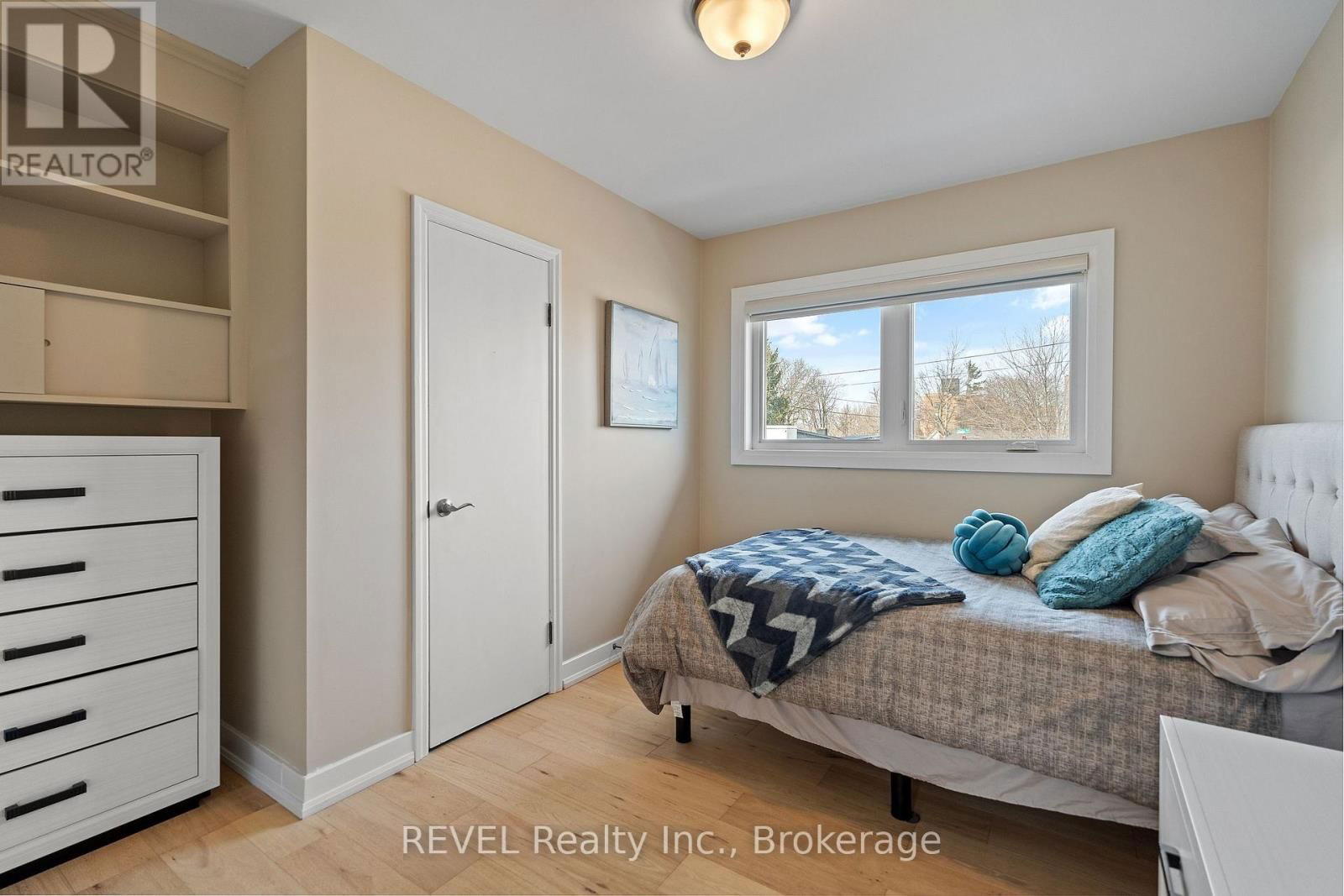 28 DALE AVENUE Image 17