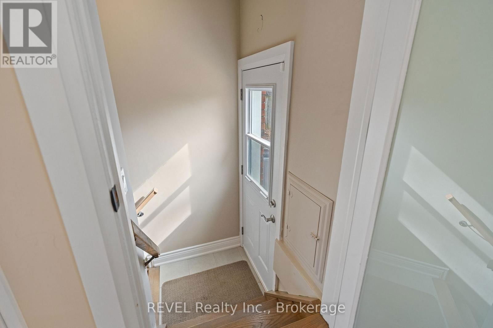 28 DALE AVENUE Image 20
