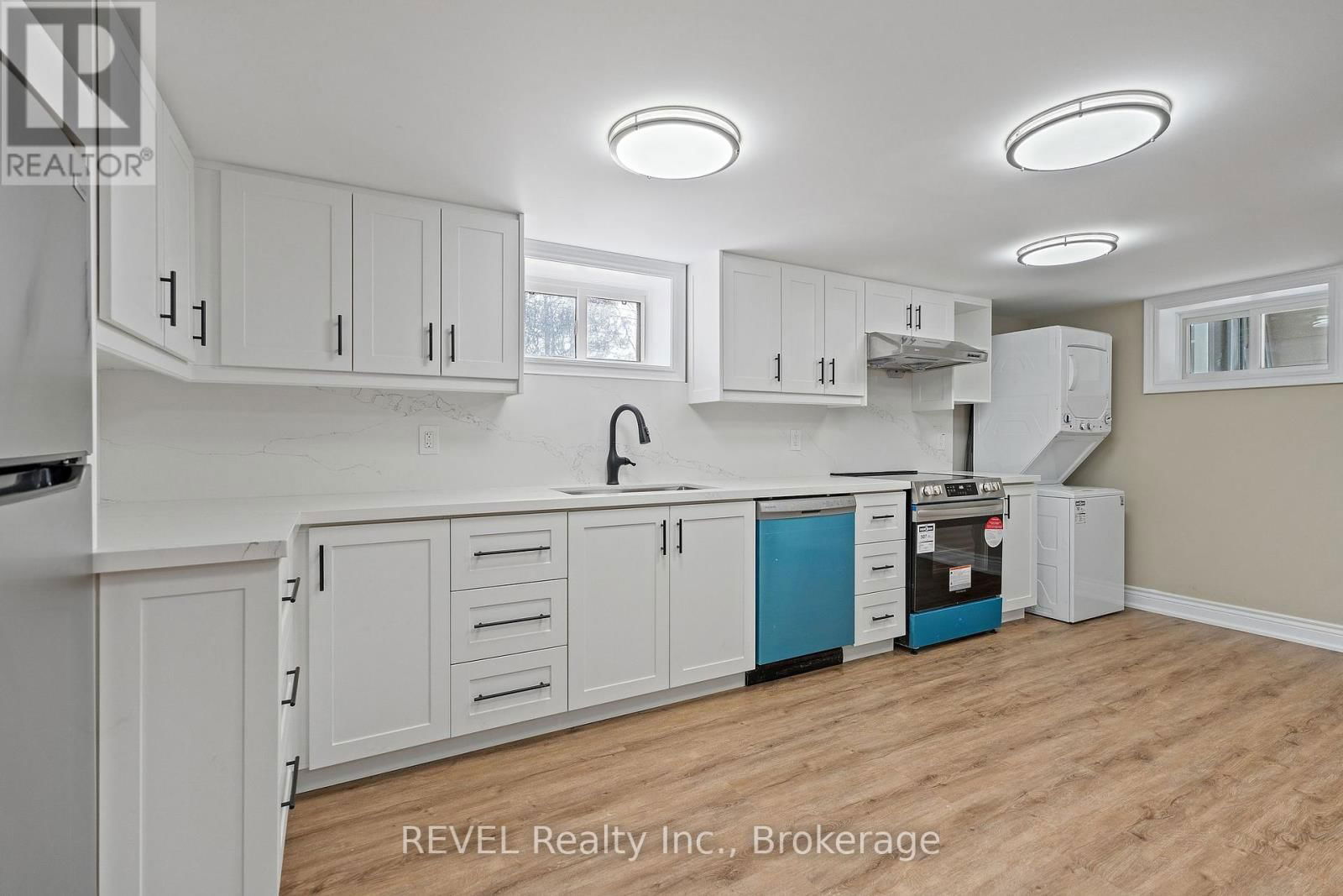 28 DALE AVENUE Image 21