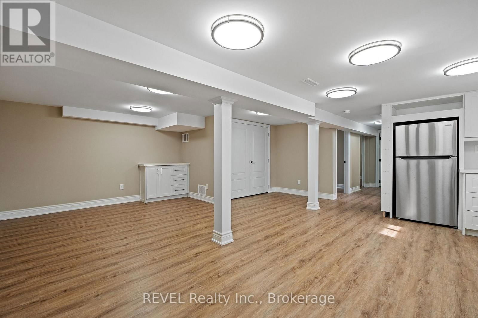 28 DALE AVENUE Image 25