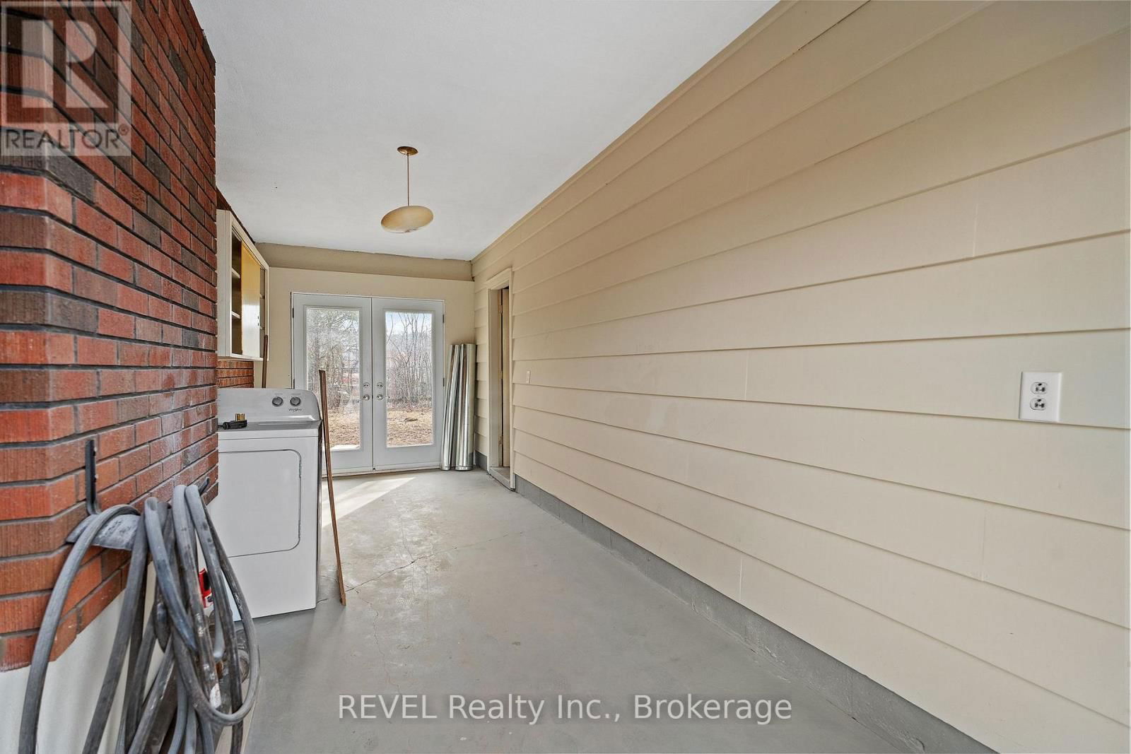 28 DALE AVENUE Image 31