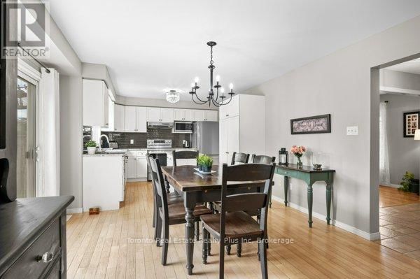 47 DUNROBIN DRIVE Image 11