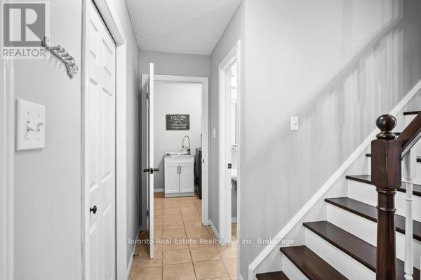 47 DUNROBIN DRIVE Image 21