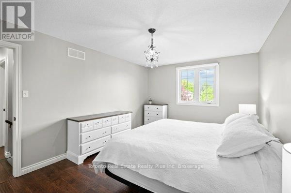 47 DUNROBIN DRIVE Image 25