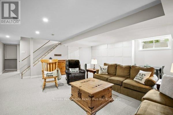 47 DUNROBIN DRIVE Image 40